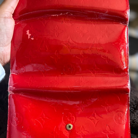 Authentic Louis Vuitton Red Vernis Leather Long Wallet - Picture 4 of 11